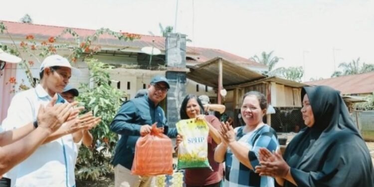 PTPN IV Salurkan Bantuan untuk Pemkab Kampar