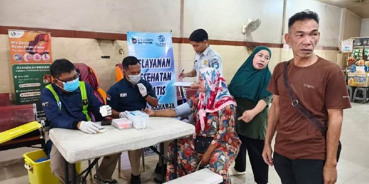 Peduli Keselamatan dan Kesehatan, Jasa Raharja Hadirkan Layanan Medis Gratis di PO Ratu Intan