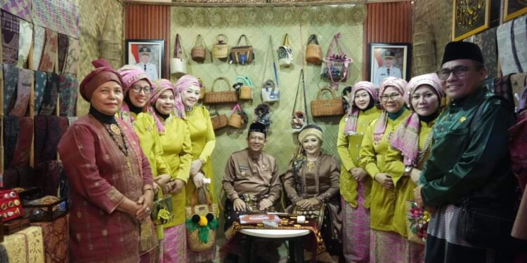 Bupati Muaro Jambi Hadiri Paripurna HUT ke-69 Provinsi Jambi, Dorong Sinergi Pembangunan Menuju 2029