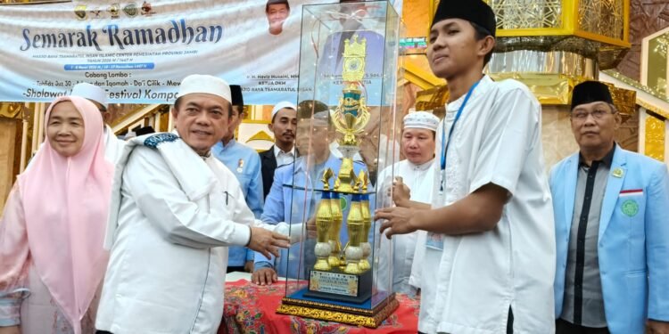 Gubernur Al Haris Tutup Semarak Ramadhan 1447 H di Masjid Tsamaratul Insan