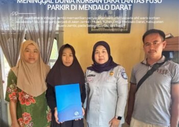 Jasa Raharja Jambi Serahkan Santunan Meninggal Dunia Korban Laka Lantas Fuso Parkir di Mendalo Darat