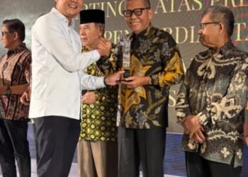 Ketum Pemuda Pancasila Provinsi Jambi Dianugerahi “Loyal Achievement” Oleh Ketua DPRD Jambi