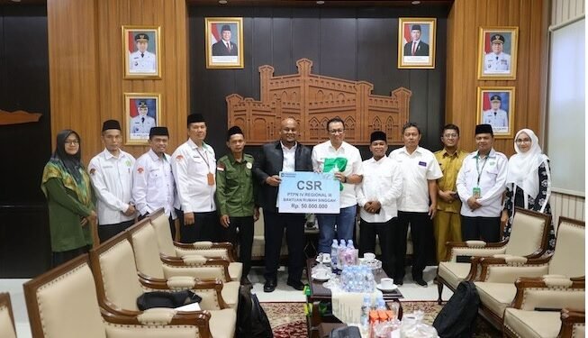 PTPN IV Palmco Salurkan Bantuan Pembangunan Rumah Singgah Kesehatan Siak