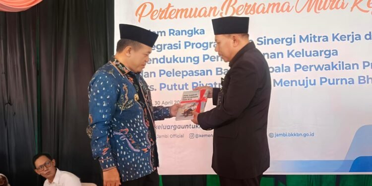 Gubernur Jambi Al Haris Lepas Kepala BKKBN di Akhir Masa Tugas