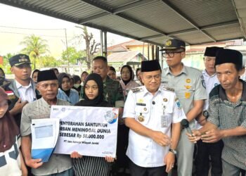 Kurang  dari  24  Jam,  Jasa  Raharja  Serahkan  Santunan  Korban  Lakalantas  Alam Barajo Bersama Wali Kota Jambi