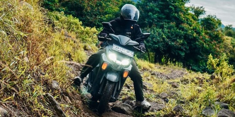 GEAR ULTIMA Sukses Tembus Kaki Gunung Sinabung Walau Hujan & Lewati Jalur Berbatuan Ekstrem