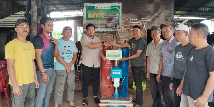 PTPN IV Regional IV Salurkan Mesin Canggih dan Legalitas Usaha di Sungai Penuh